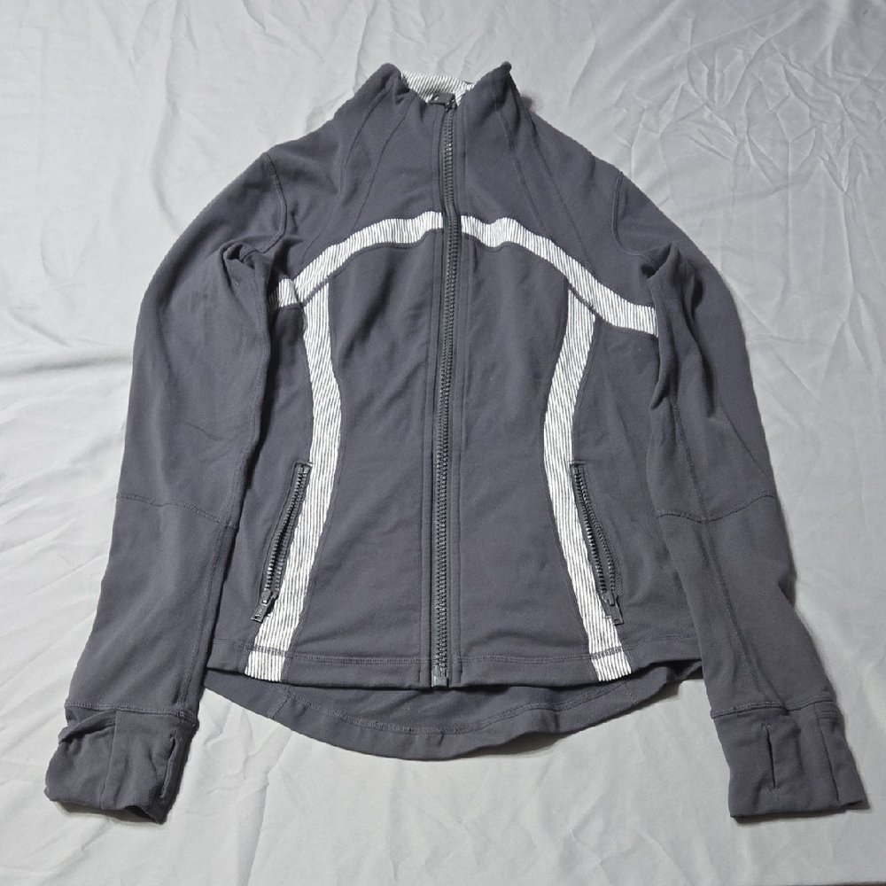 Lululemon Sz 8 Define Gray & White Full Zip Jacket
